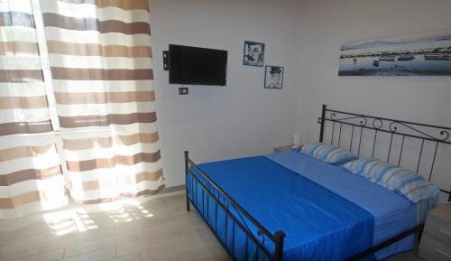 Single Room with Private Bathroom