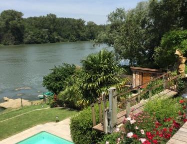 One-Bedroom Bungalow