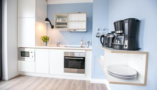 Small One-Bedroom Apartment - Land Side