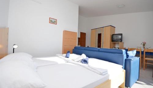 Standard Studio - Second Floor