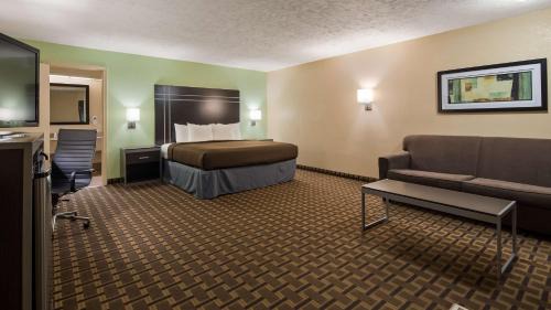 King Room with Sofa Bed - Non-Smoking