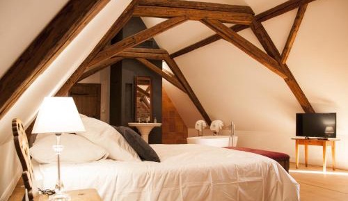 Deluxe Double Room with Bath