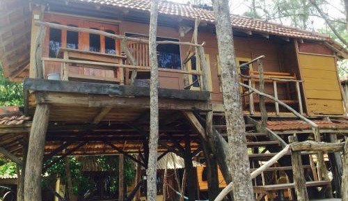 Triple Room in Tree House With Sea View