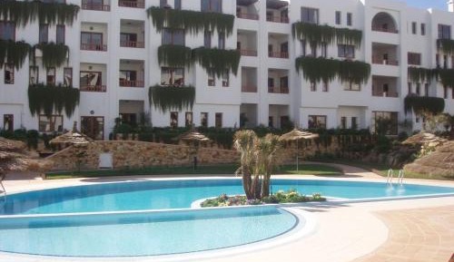 Apartment with Garden View