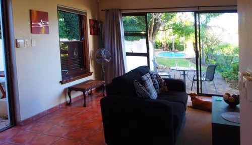 Apartment with Mountain View