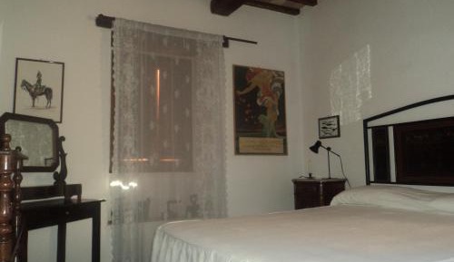 Double Room with Private External Bathroom