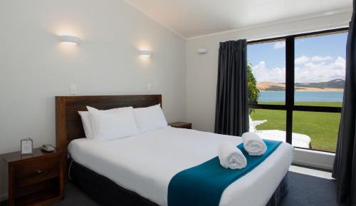 Two bedroom Beachfront Apartment