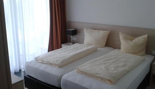 Deluxe Suite Superior with Balcony