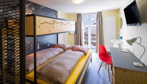 Twin Room with Shared Bathroom