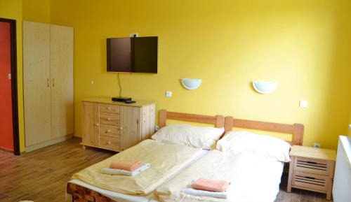 Quadruple Room with Private Bathroom