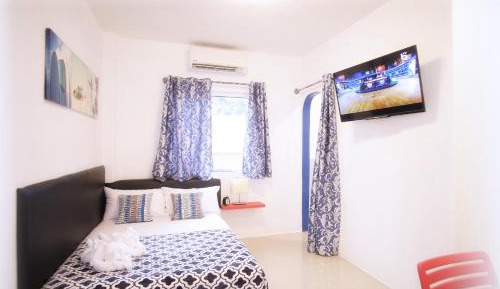 Deluxe Queen Room