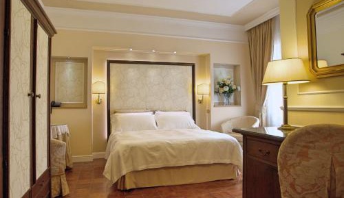 Double Room with Mountain View and Spa Access