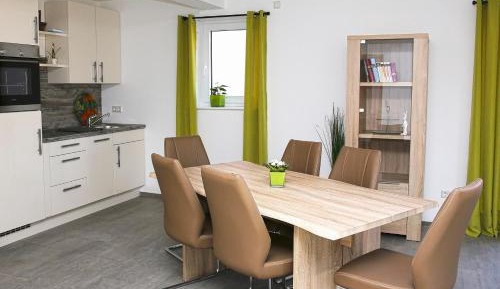 One-Bedroom Apartment with Balcony