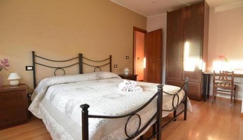Double Room with Private External Bathroom