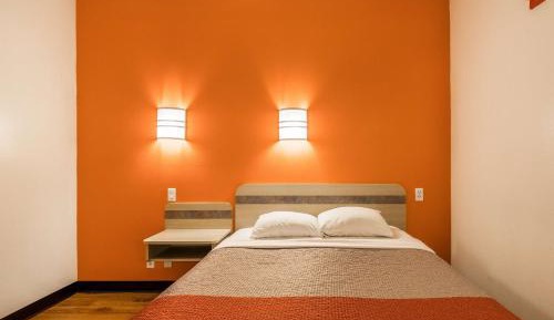 Queen Room - Non-Smoking