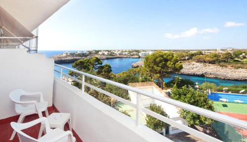 Double Room with Partial Sea View
