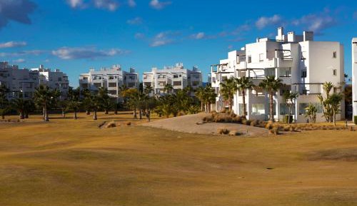 Apartment with Pool View 