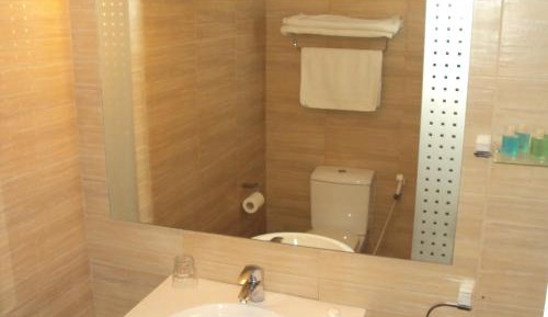 Deluxe Room with Sea View