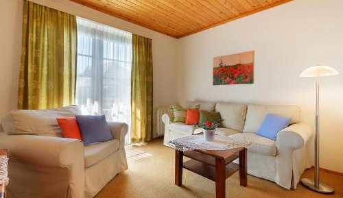 Apartment with Garden View