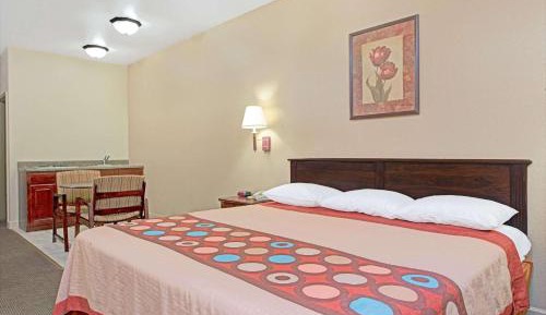 King Room - Non-Smoking