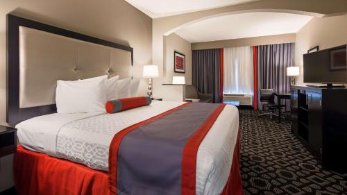 King Suite with Sofa Bed - Non-Smoking