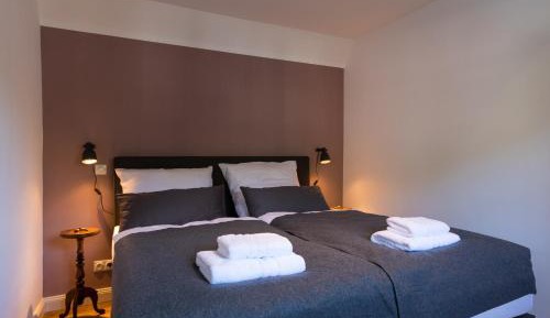 Deluxe Double Room with Shower