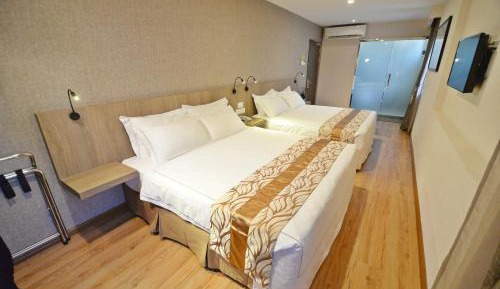 Superior Family Room