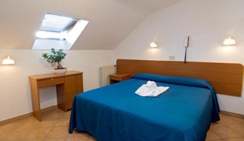 Double or Twin Room - Attic