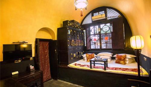 Courtyard Master Suite
