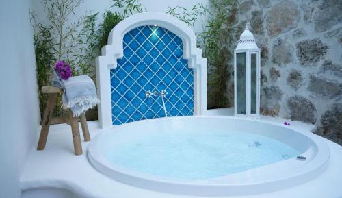 Secret Garden King Suite