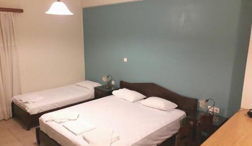 Studio (3 Adults)