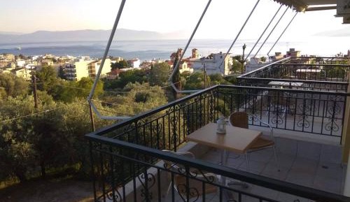Studio Apartment with Sea View