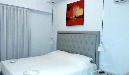 Suite with Mountain View