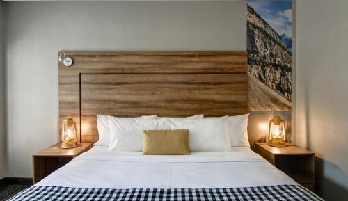 King Room with Balcony