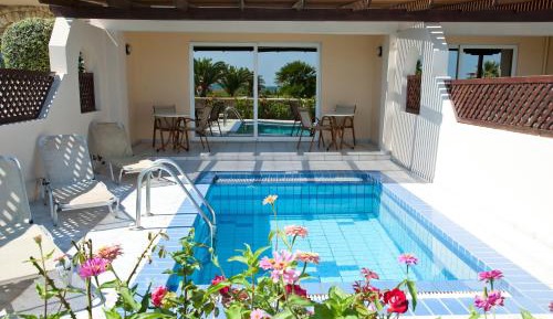 Junior Suite with Private Pool