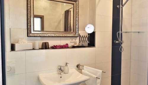 Small Single Room