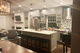 Port Dalhousie House | Port Dalhousie Craftsman Beach House -sleeps 6