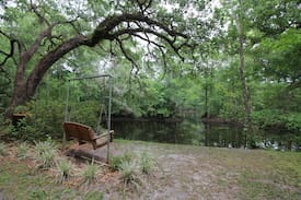 Brooksville Cabin | Withlacoochee River Retreat and Log Cabin Getaway