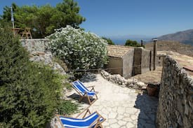 Custonaci House | Up to Scopello cave of dream