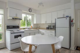 Huntsville Cabin | Still Bay Cottages - Full Resort for 29 Guests