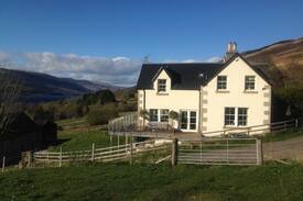 Ardtalnaig House | Ardtalnaig, Loch Tay, Kindrochit Farm Garden Flat