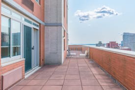 The Waterfront Apartment | Statue of liberty and NYC view Penthouse