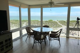 Venice Apartment | Aloha Unit 2 Beachfront Best Beach Views in Venice