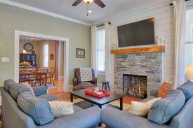 West Side Historic District House | Bramley House-Lovingly Restored-Walk to Downtown