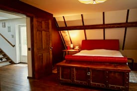 Nomme House | Exclusive Private House w Garden/Sauna/Pool Table