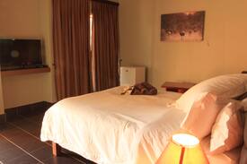 Lephalale Cabin | Manketti Lodge - Ellisras/Lephalale Grootegeluk