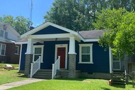 El Dorado House | Cottage on Elm