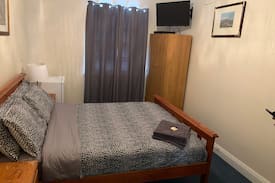 Penrith Bed & Breakfast | Australian Arms Hotel Accomdation