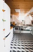 Mid City Apartment | Sunny Studio Apartment in Mid-City LA