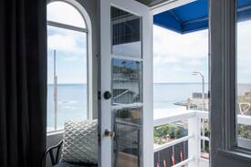 Laguna Beach Apartment | Laguna Beach Studio Coastal View 50